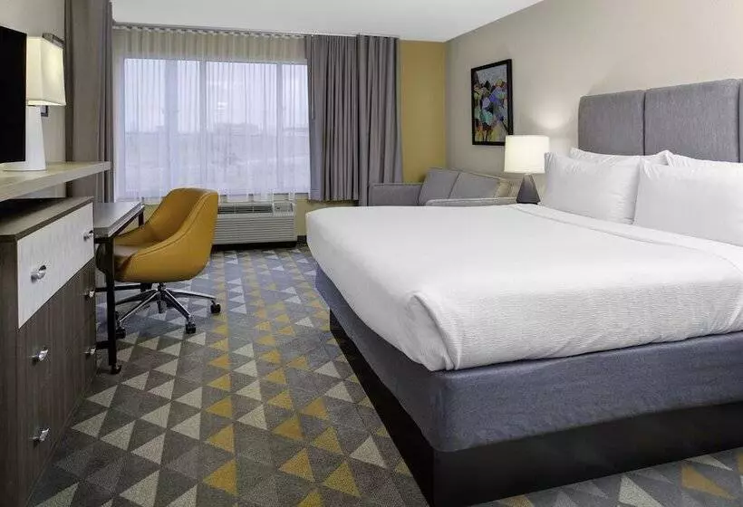 Sviitti Liikuntarajoitteisille, Holiday Inn Hotel & Suites Lima, An Ihg