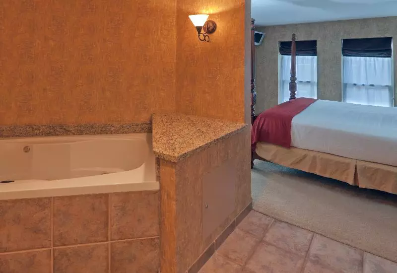 キングサイズベッドのスイートルーム, Holiday Inn Express Hotel & Suites Deadwood Gold Dust Casino By Ihg