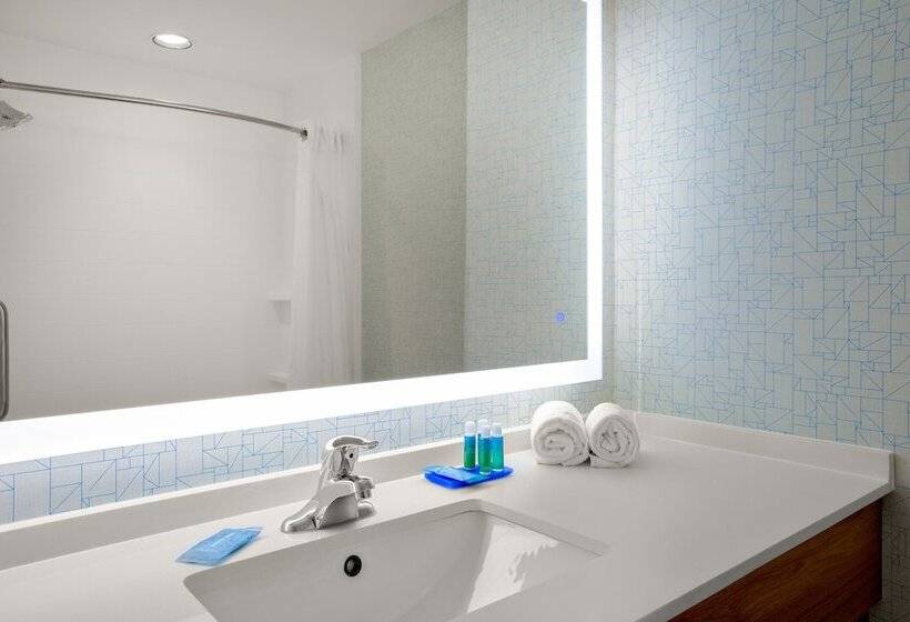 Люкс, Holiday Inn Express Hotel & Suites Ontario, An Ihg