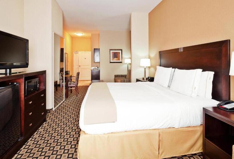 キングサイズベッドのスイートルーム, Holiday Inn Express & Suites Clovis, An Ihg