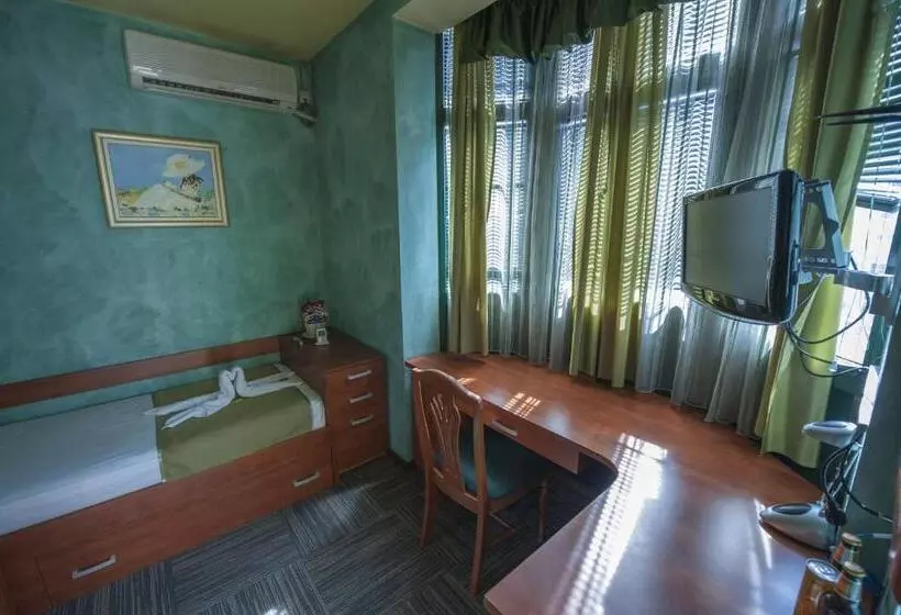 Economy Single Room