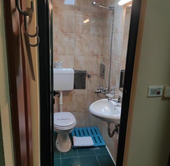 اتاق اکونومی یک تخته, Kerber