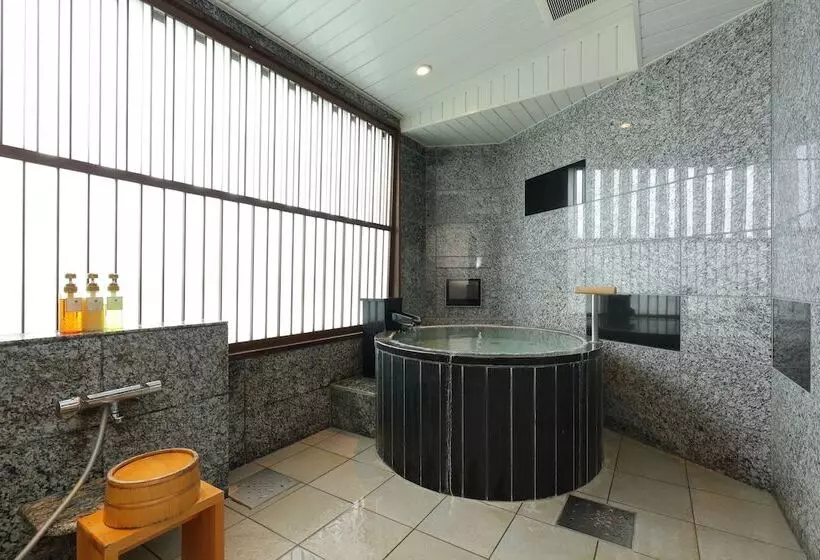 اتاق لوکس, Arima Onsen Taketoritei Maruyama