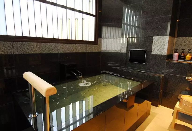 سوییت, Arima Onsen Taketoritei Maruyama