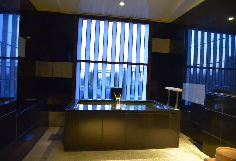 اتاق لوکس, Arima Onsen Taketoritei Maruyama
