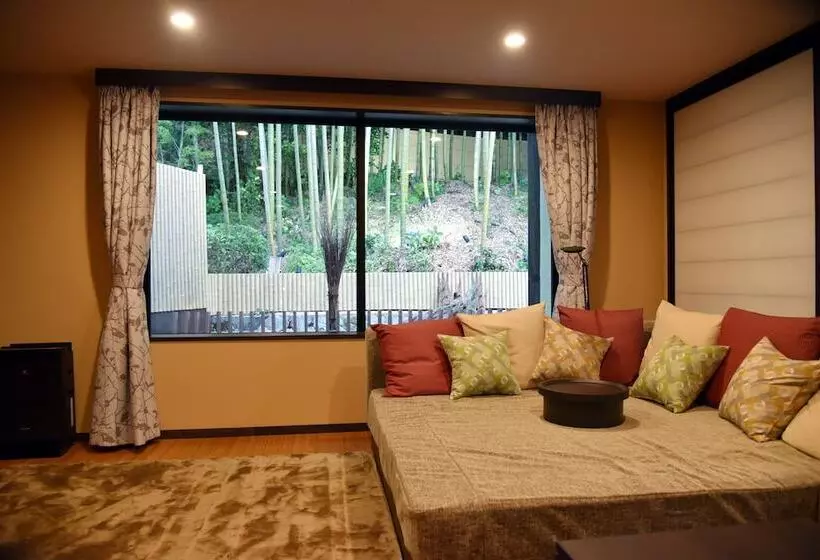 اتاق استاندارد, Arima Onsen Taketoritei Maruyama