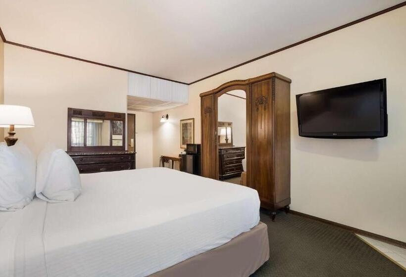 חדר סטנדרט, מיטת קינג, מותאם לאדם עם מוגבלויות, Chateau Big Bear Boutique Hotel, Bw Signature Collection