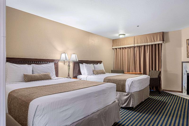 חדר סטנדרט מותאם לאדם עם מוגבלויות, Chateau Big Bear Boutique Hotel, Bw Signature Collection