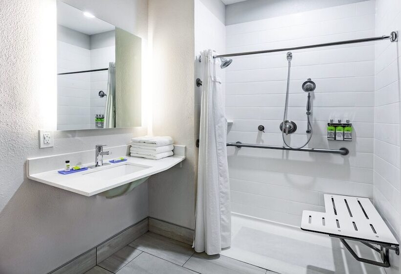 Люкс Адаптированный для Инвалидов, Holiday Inn Express Port Lavaca, An Ihg