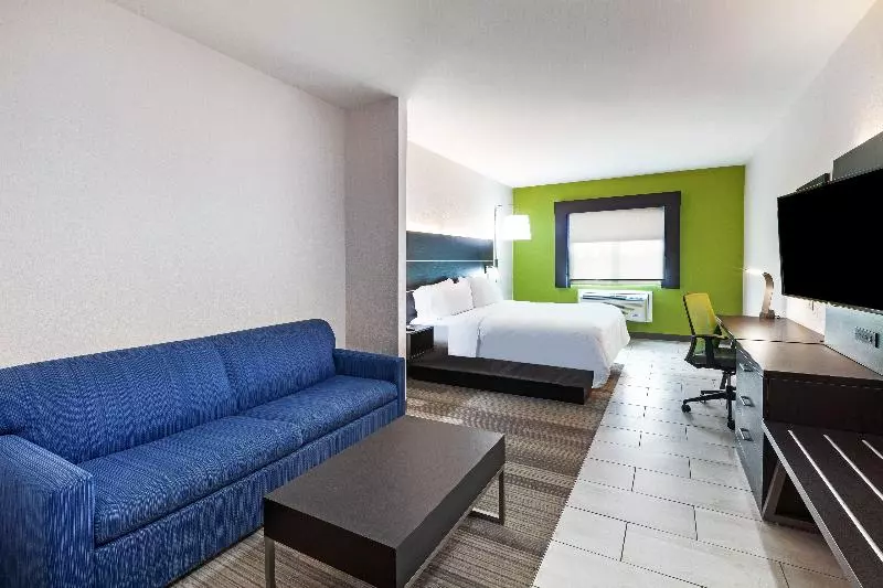 キングサイズベッドのスイートルーム, Holiday Inn Express Port Lavaca, An Ihg