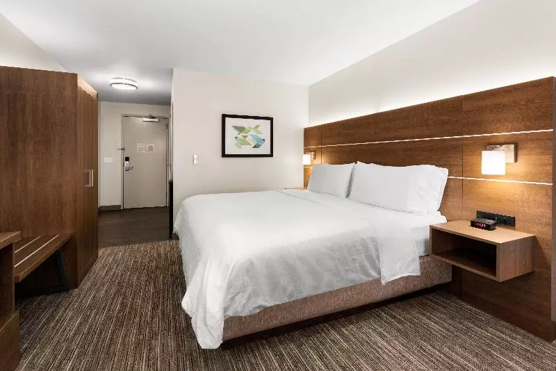 Standard-huone King-vuode, Holiday Inn Express And Suites Sumner, An Ihg