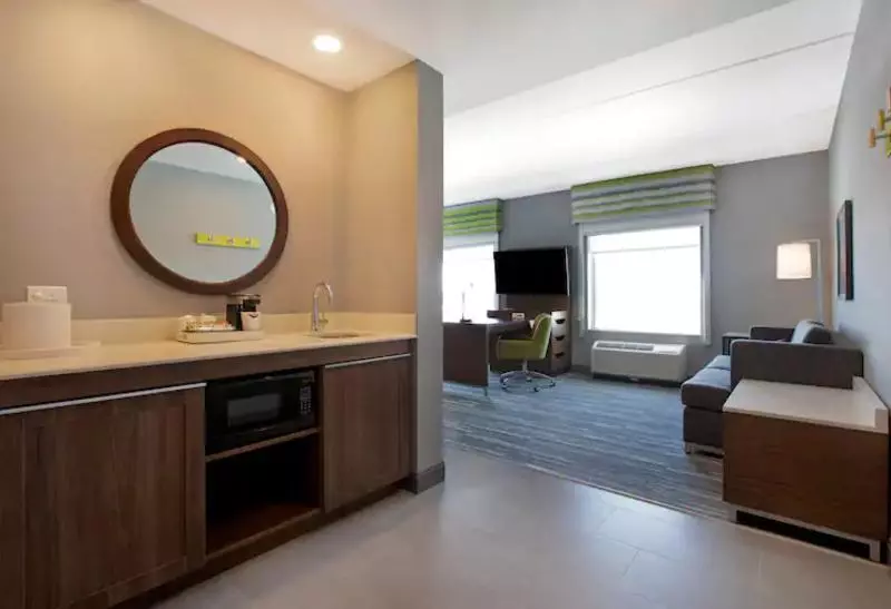 身障者適用スイートルーム, Holiday Inn Express Texas City, An Ihg