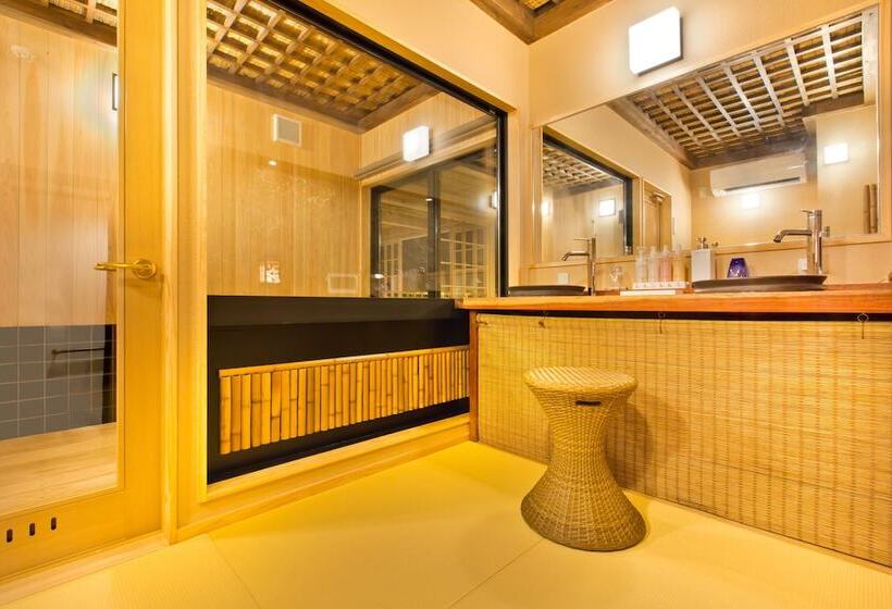 디럭스 룸 산전망, New Wakasa