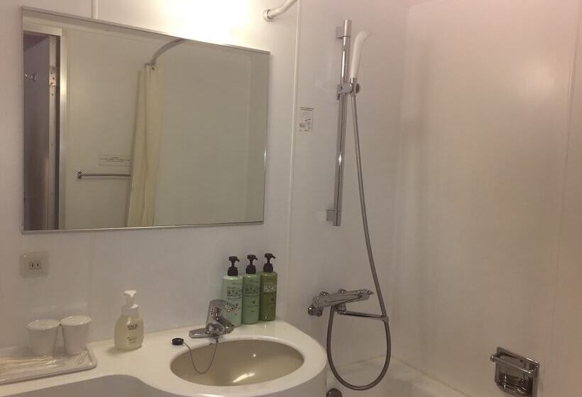 舒适型房间, The Knot Yokohama