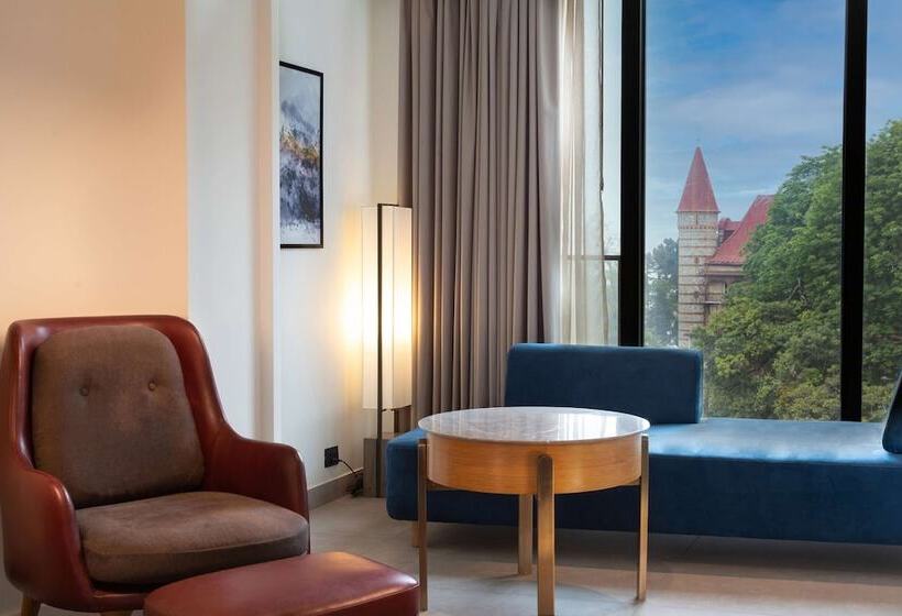 디럭스 룸, The Oasis Mussoorie  A Member Of Radisson Individuals