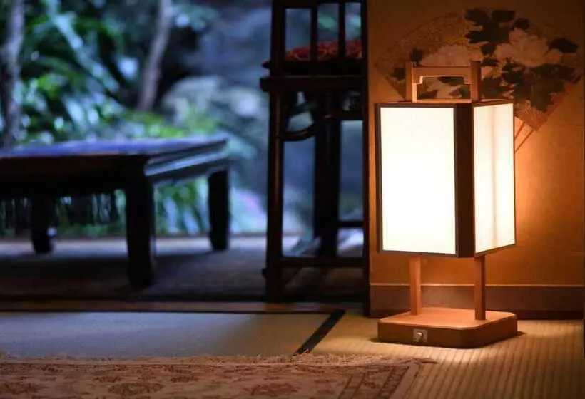 اتاق لوکس با چشم‌انداز باغ, Seikoro Ryokan   Established In 1831