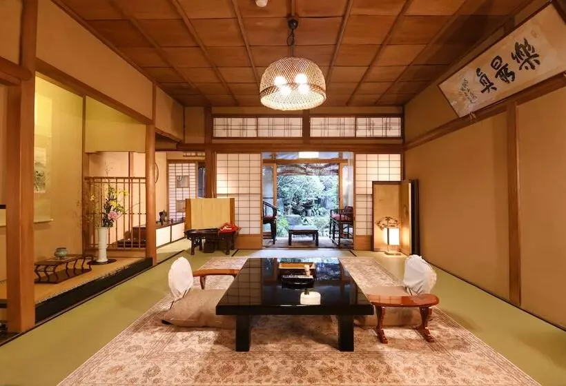 اتاق لوکس با چشم‌انداز باغ, Seikoro Ryokan   Established In 1831