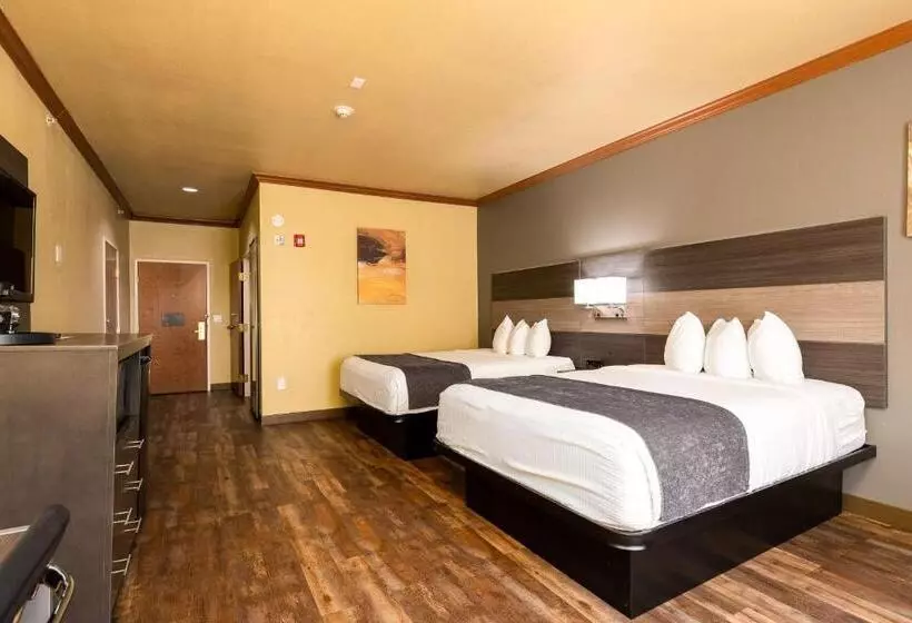 Standard-invahuone, Best Western Plus Portland