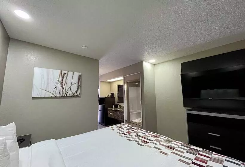 スイート, Red Roof Inn & Suites Jackson   Richland