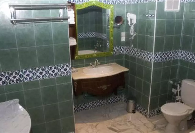 غرفة قياسية, Dar Diaf Alger