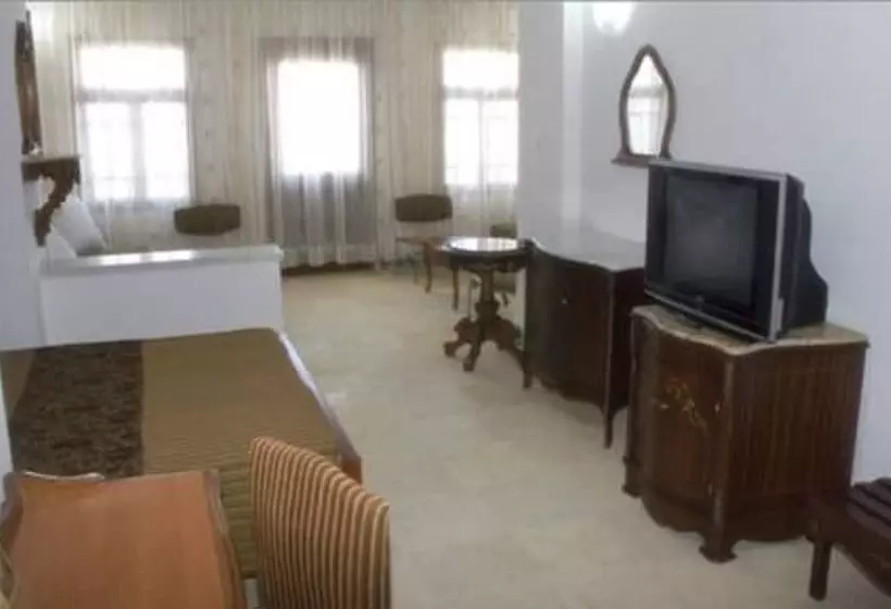 غرفة قياسية, Dar Diaf Alger