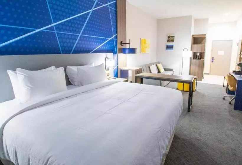 キングサイズベッドのスイートルーム, Comfort Inn & Suites