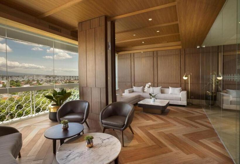 이그제큐티브 스위트, Royal Ambarrukmo Yogyakarta