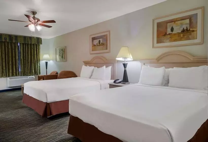 身障者適用スイートルーム, Surestay Hotel By Best Western Falfurrias