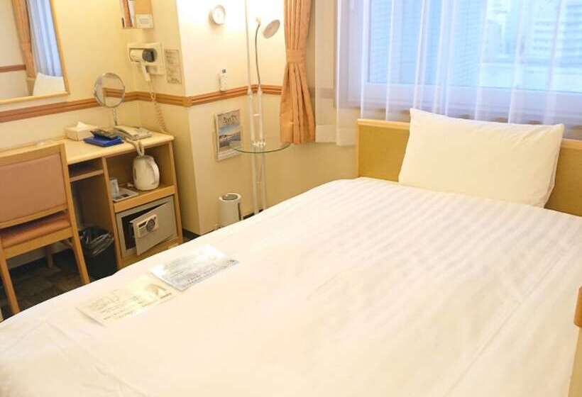 Номер Economy, Toyoko Inn Gifu