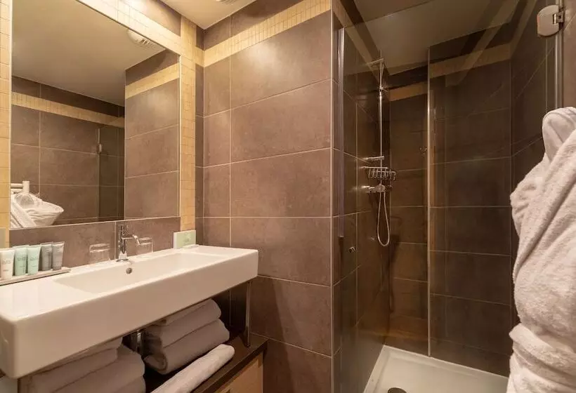 スイート, Les Loges Blanches