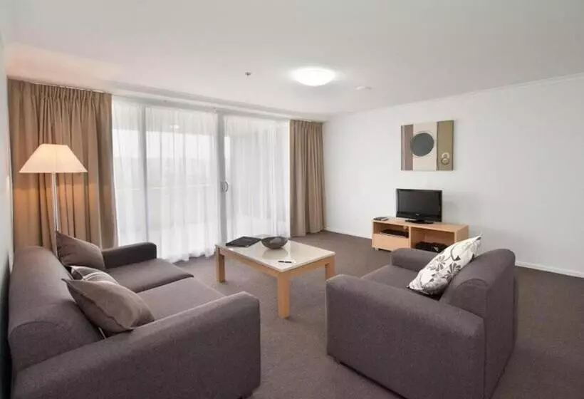 １ベッドルームアパートメント, Edge Apartment