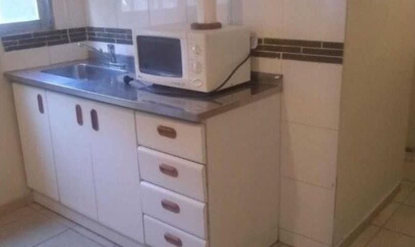 سرير فى غرفة مشتركه, Apart Hotel Maue