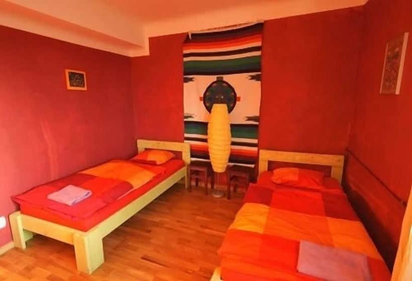 Номер Стандарт, El Hostel