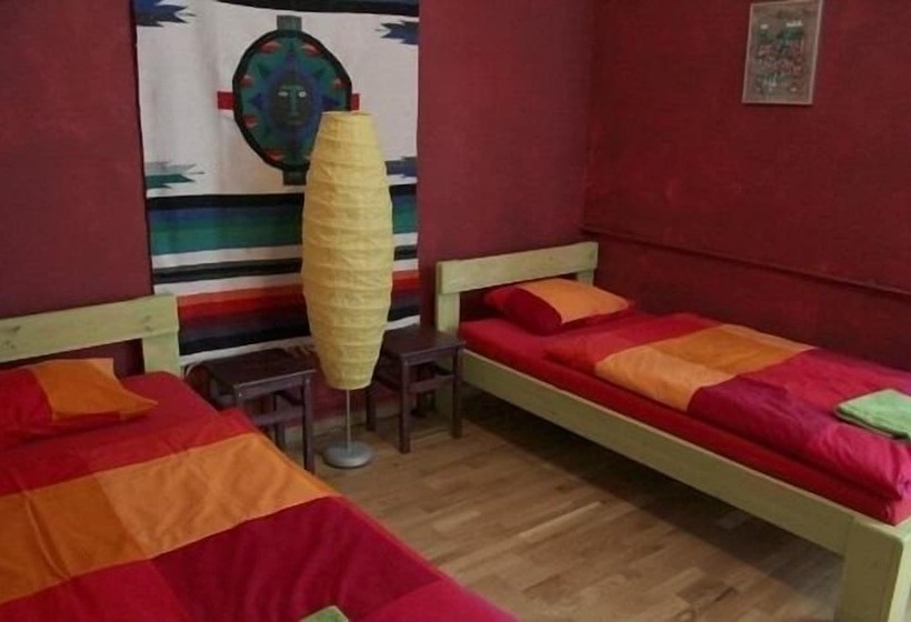 Номер Стандарт, El Hostel