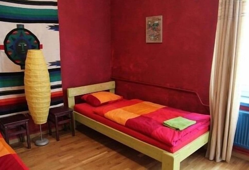 Номер Стандарт, El Hostel