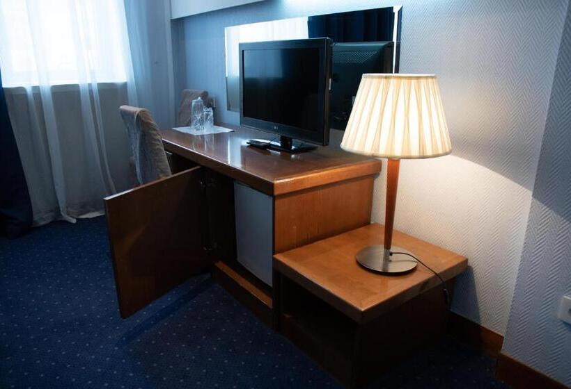 اتاق لوکس, Astra