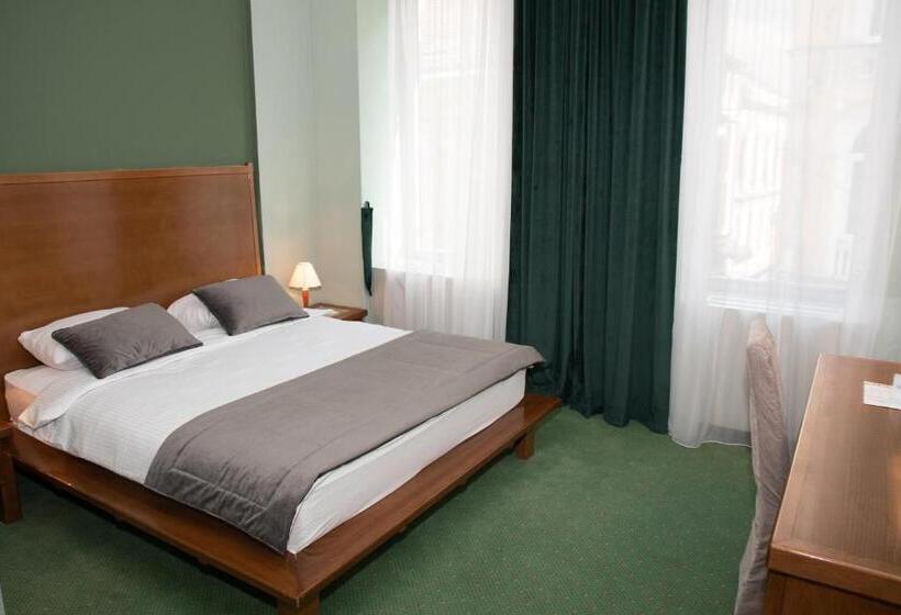 اتاق لوکس, Astra