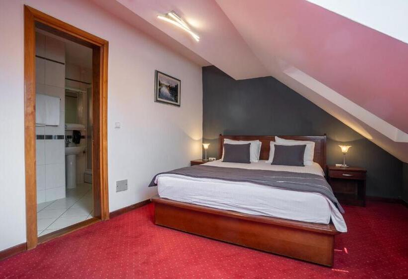 اتاق استاندارد, Astra