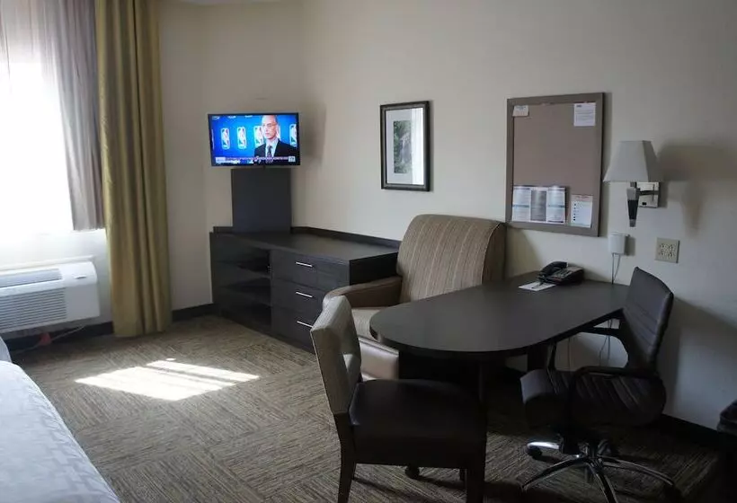 スタンダードスタジオ, Candlewood Suites Clarksville By Ihg