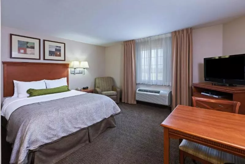 スタンダードスタジオ, Candlewood Suites Owasso, An Ihg