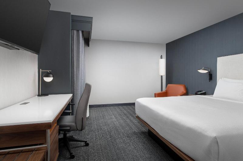 带大床的标准间, Courtyard By Marriott San Diego Carlsbad