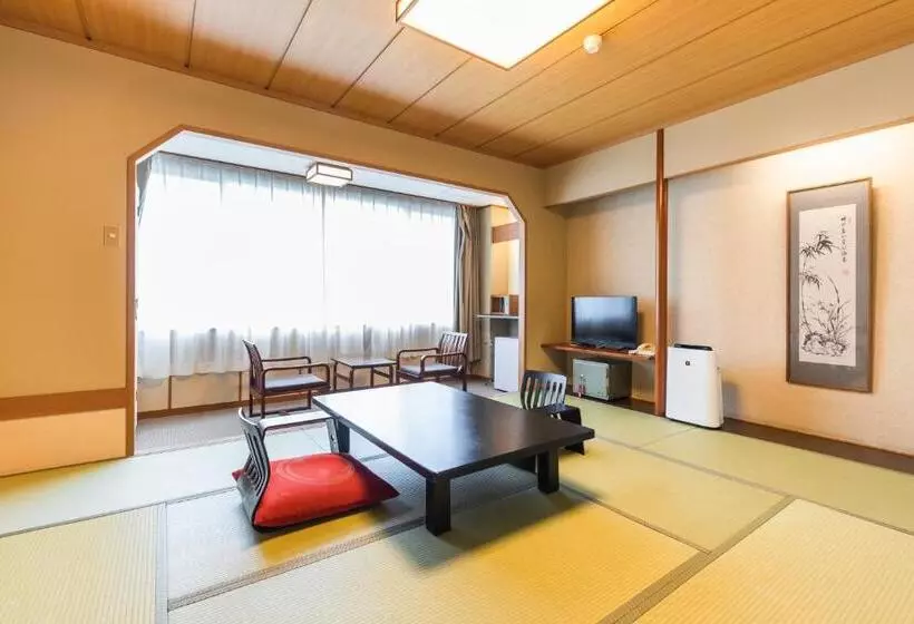 Standard-huone, Ichii
