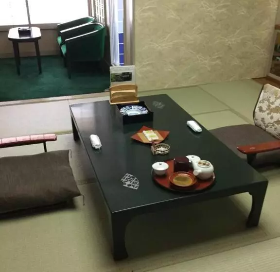 اتاق استاندارد با چشم‌انداز رودخانه, Kinugawa Park Hotels
