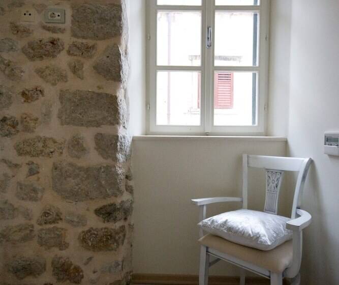 Номер Economy, Roko House