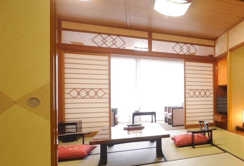 Номер Deluxe Вид на Горы, Yufuin Kotobuki Hananosho
