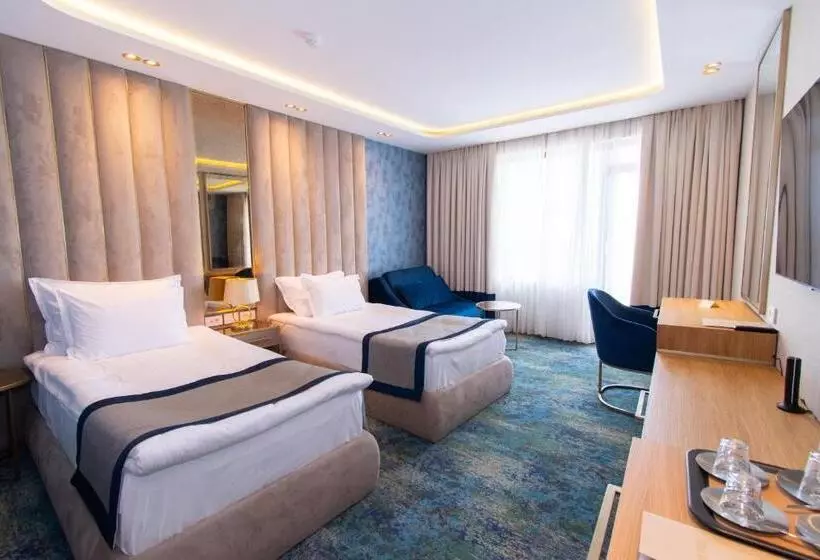 اتاق لوکس با چشم‌انداز دریا, Admiral Hotel   Ultra All Inclusive & Private Beach