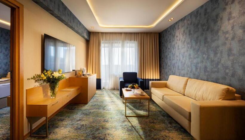 オーシャンビューの１ベッドルームデラックスアパート, Admiral Hotel   Ultra All Inclusive & Private Beach