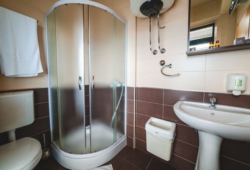 اتاق استاندارد یک نفره, Keto