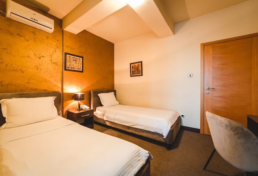 اتاق استاندارد, Keto