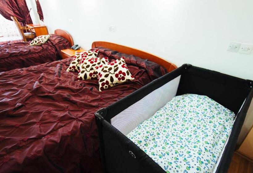 اتاق لوکس سه تخته, Kristal Palas